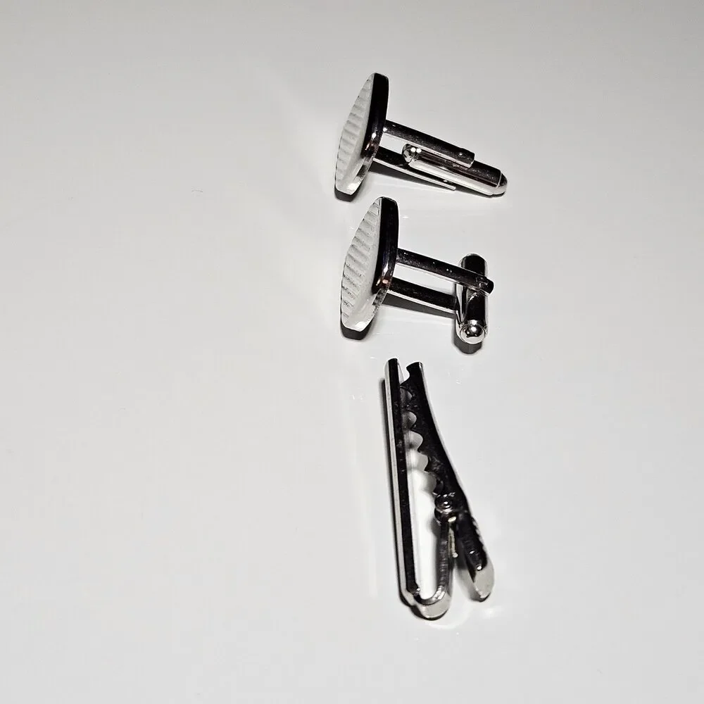 Vintage Silver Tone Textured Tie Clip And Cufflinks